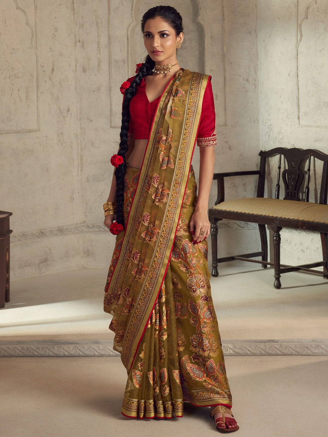 

Mitera Ethnic Motifs Printed Brasso Saree, Olive