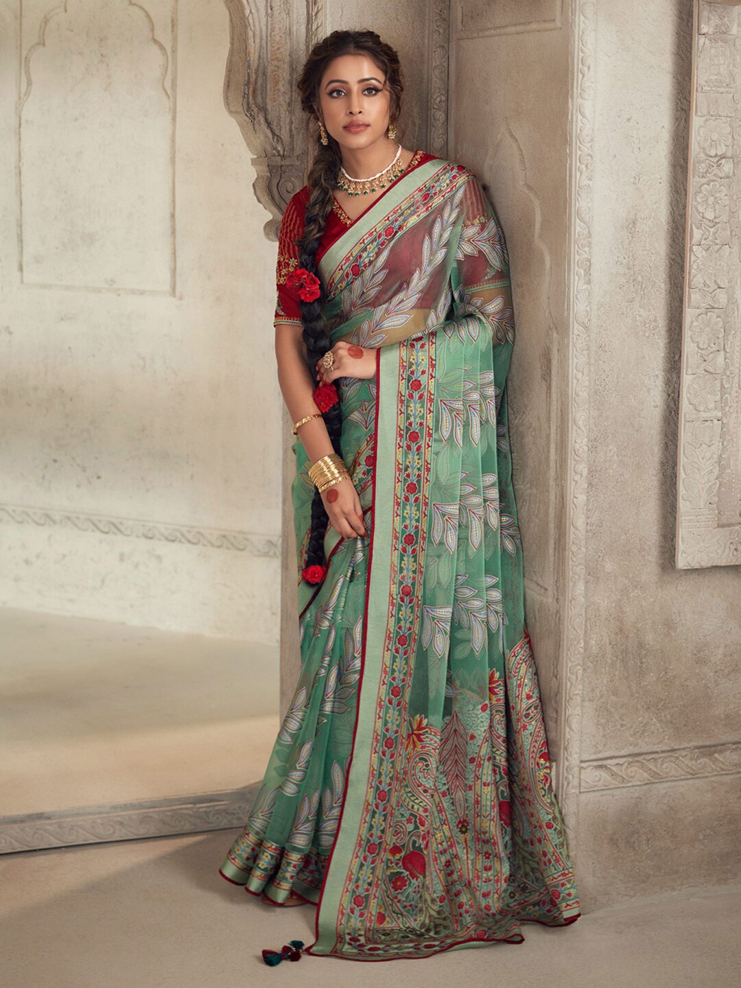 

Mitera Ethnic Motifs Printed Brasso Saree, Sea green