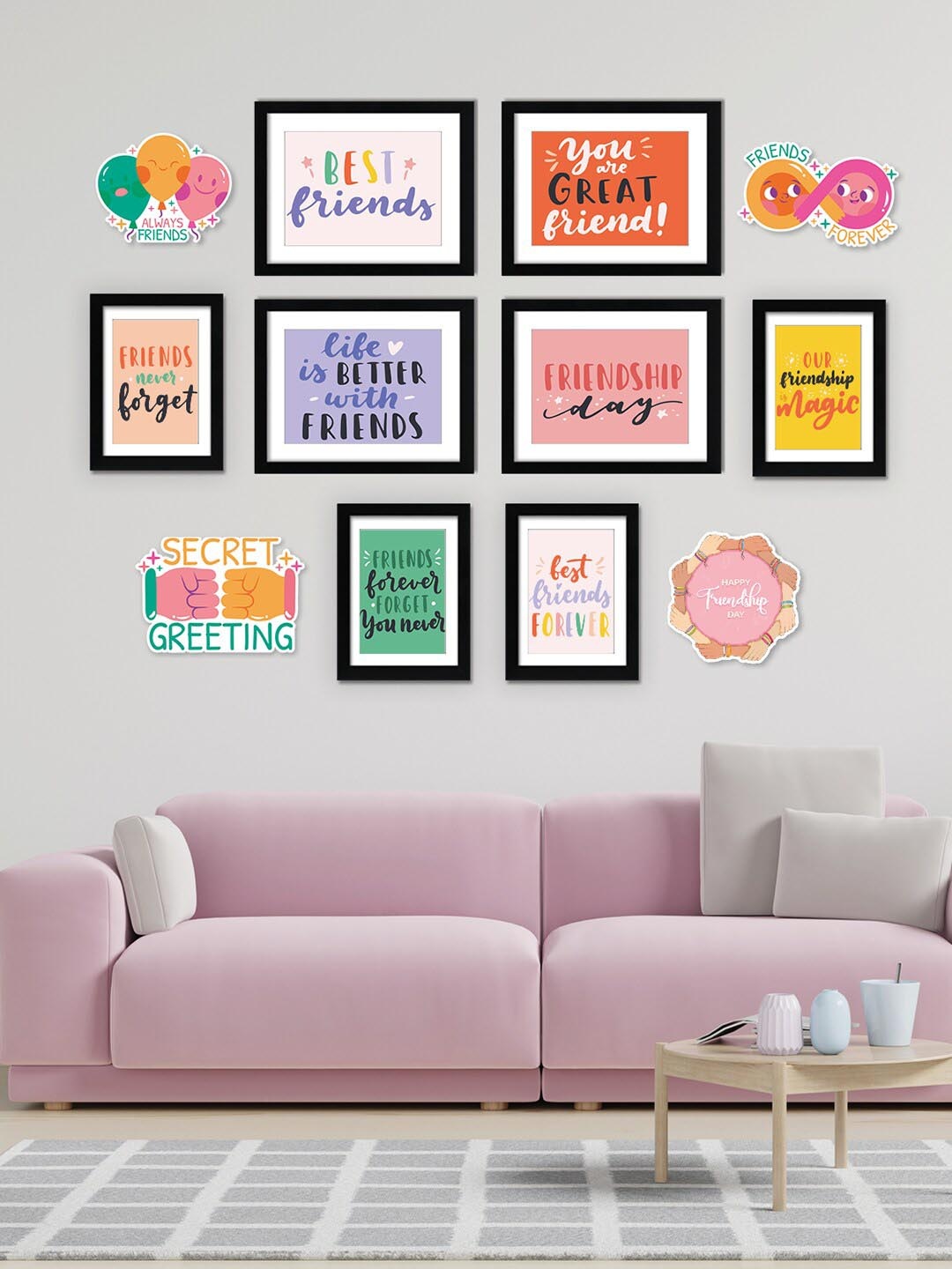 

RANDOM Black 8 Pieces Photo Frames with Plaques