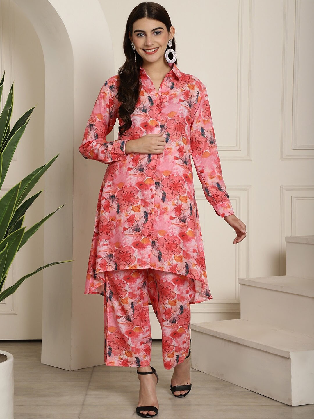 

Aawari Floral Printed Shirt Collar Cuffed Sleeves Pure Cotton A-Line Kurta With Palazzo, Pink