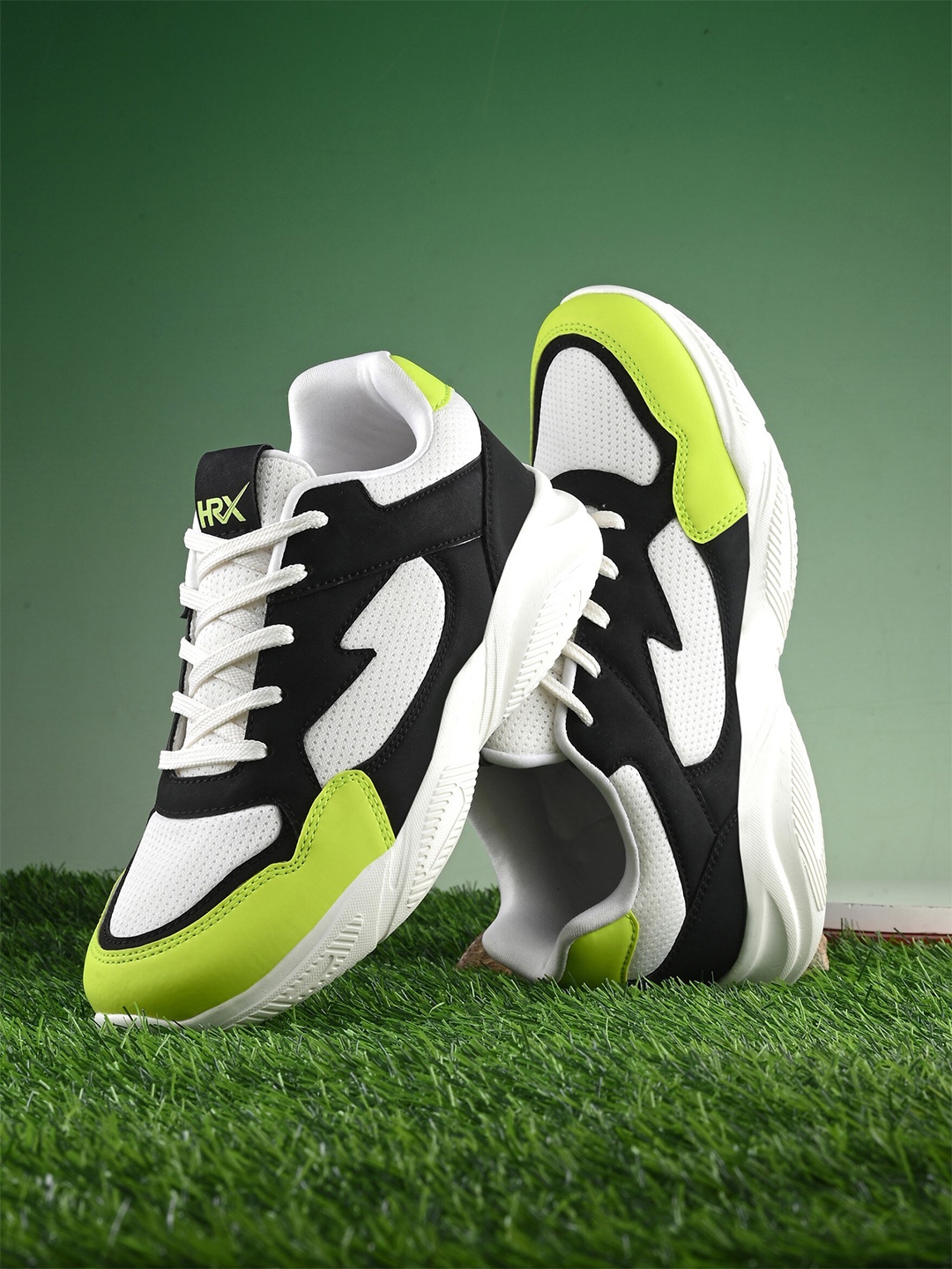 

HRX by Hrithik Roshan Women White Mesh Running Sports Shoes