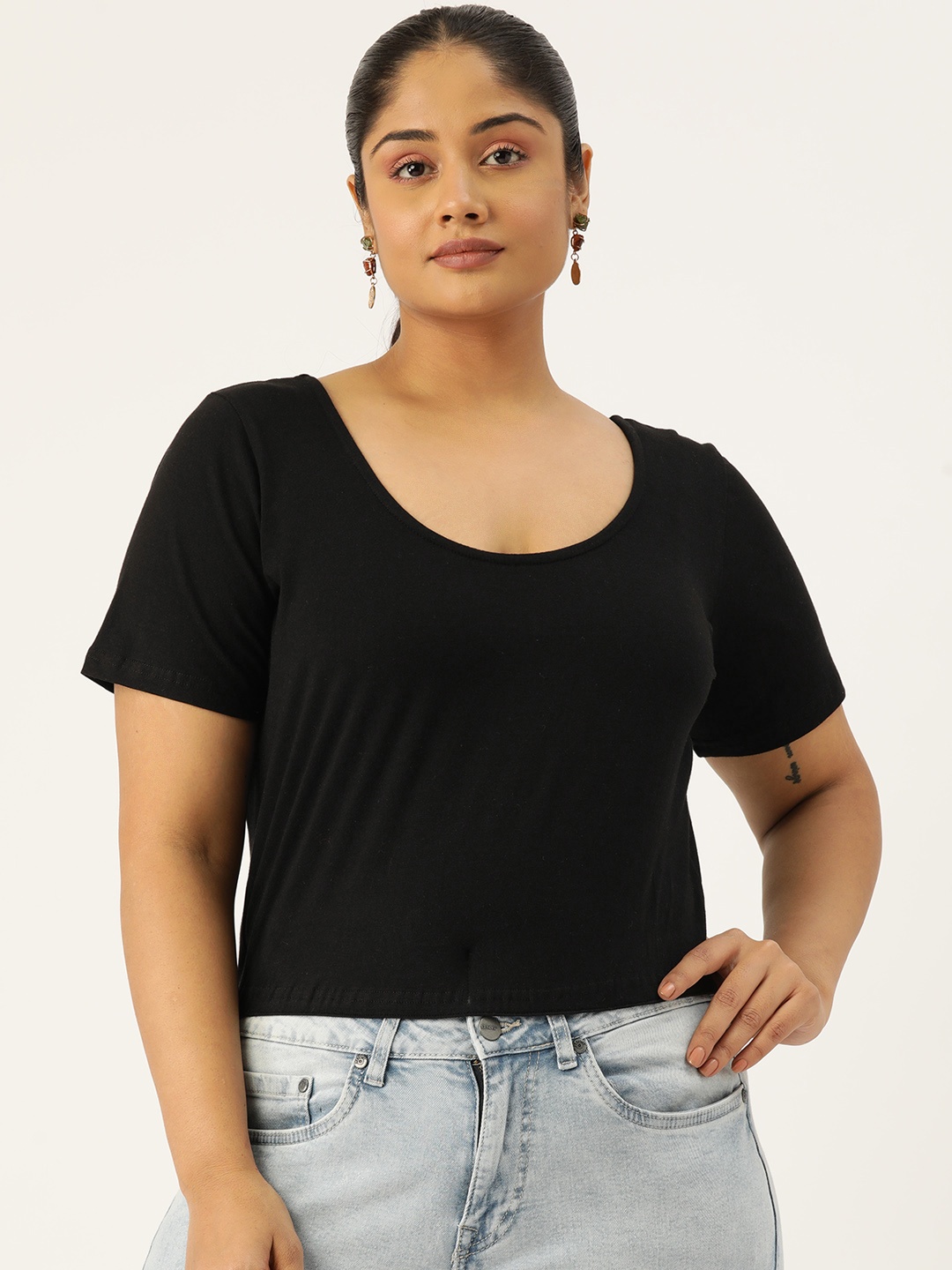 

theRebelinme Plus Size Scoop Neck Crop Top, Black