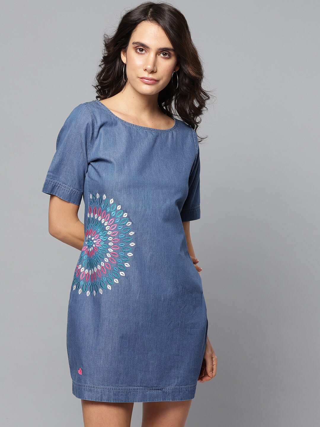 

Chemistry Geometric Embroidered Pure Cotton Sheath Dress, Blue