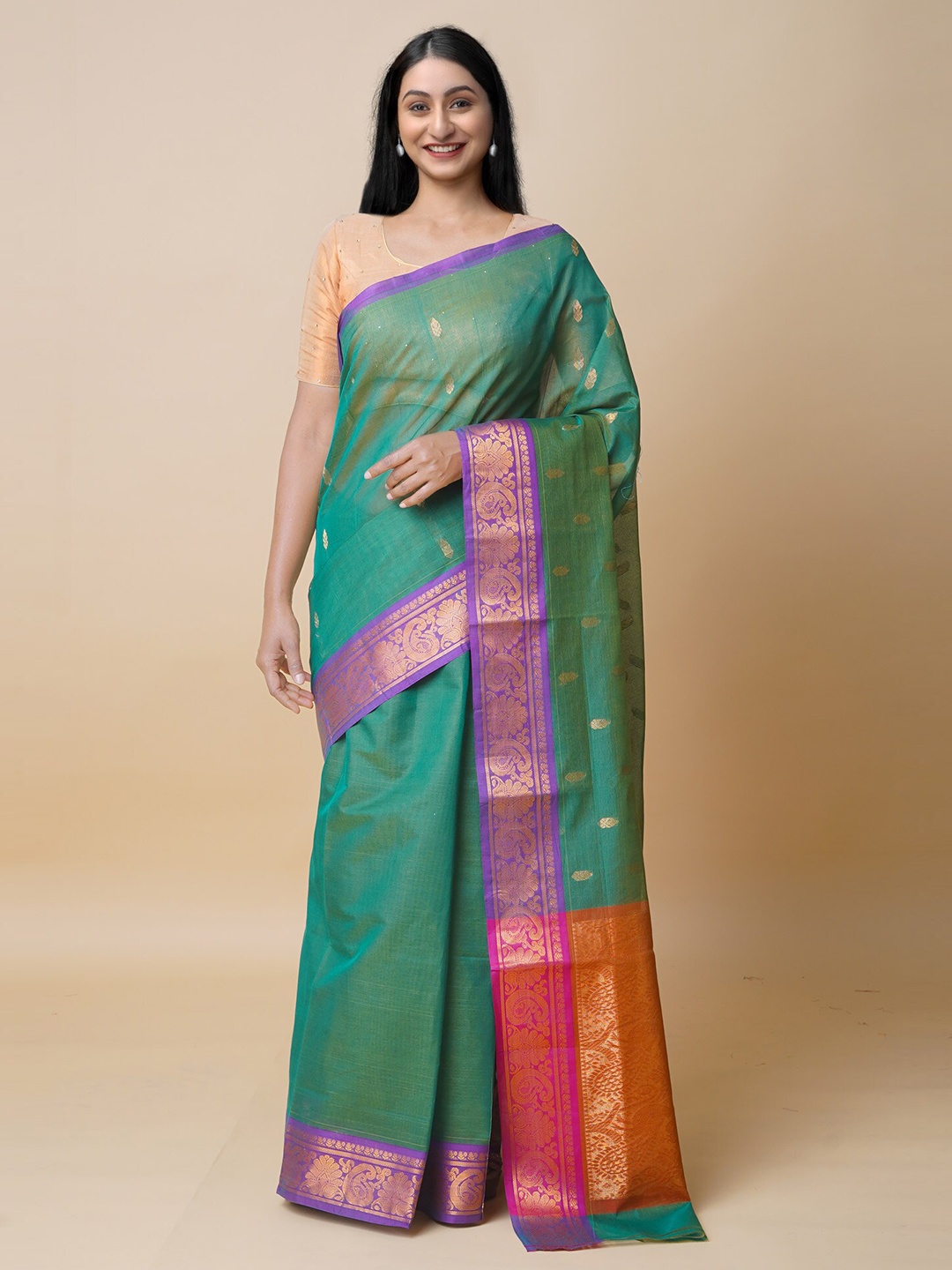 

Unnati Silks Ethnic Motifs Woven Design Zari Pure Cotton Handloom Gadwal Saree, Green