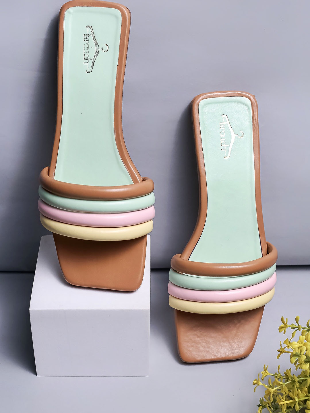

Brauch Colourblocked Open Toe Flats, Tan