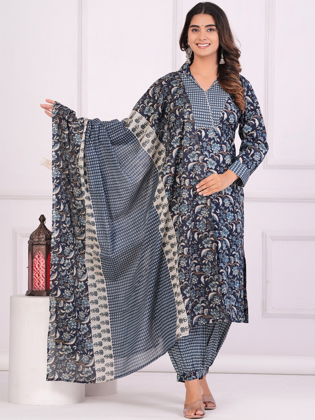 

EtnicaWear Ethnic Motifs Printed Regular Pure Cotton Kurta With Salwar & Dupatta, Blue