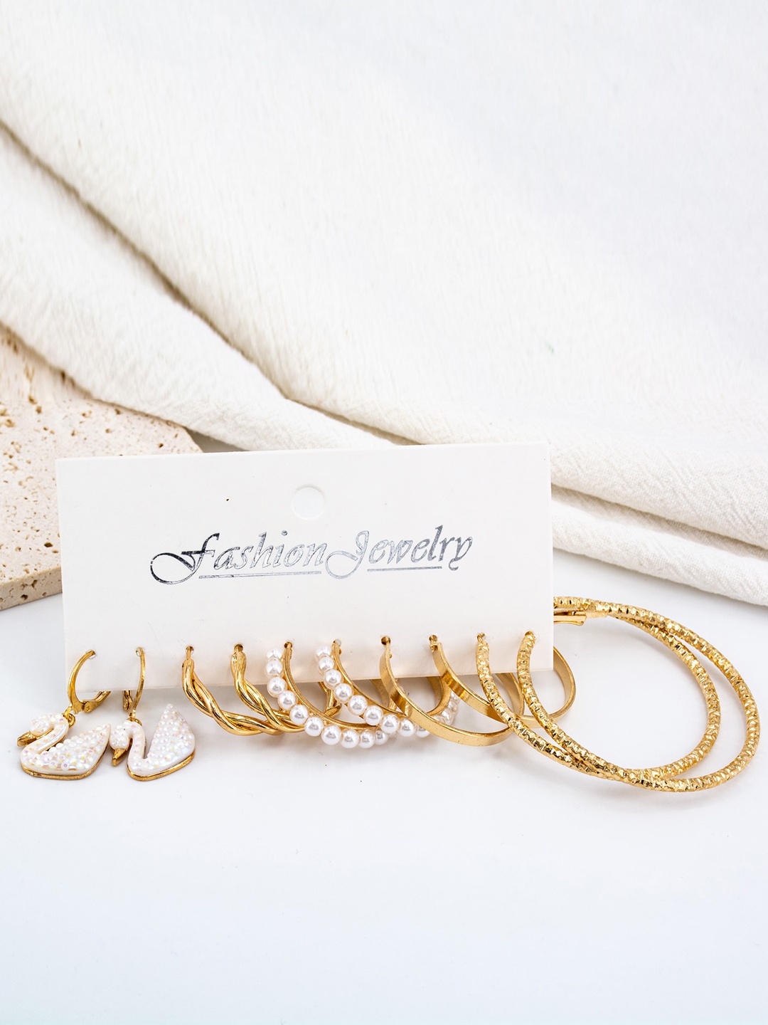 

KRYSTALZ Set Of 5 Gold-Plated Circular Hoop Earrings
