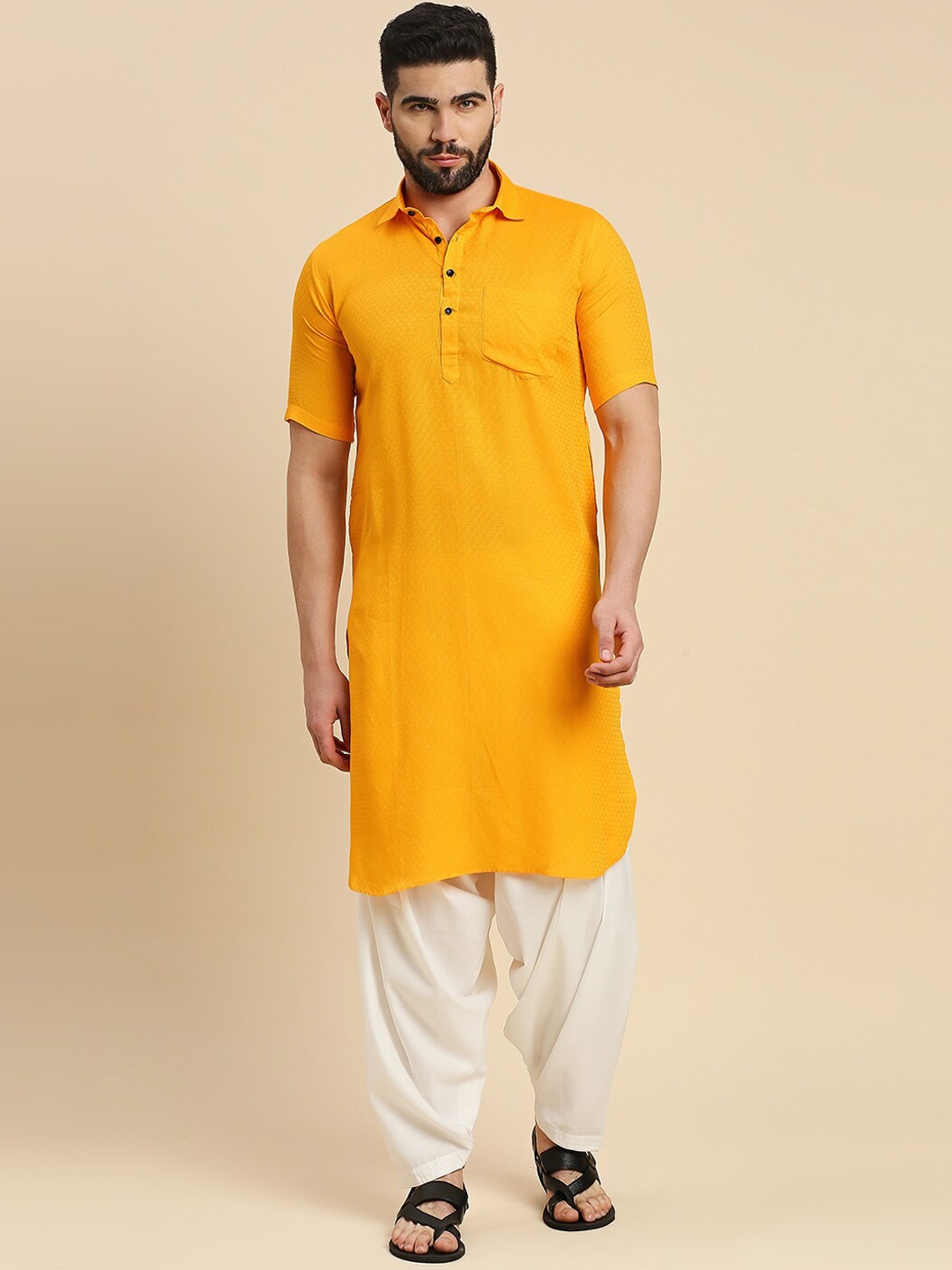 

RAJUBHAI HARGOVINDAS Woven Design Pathani Cotton Kurta, Yellow