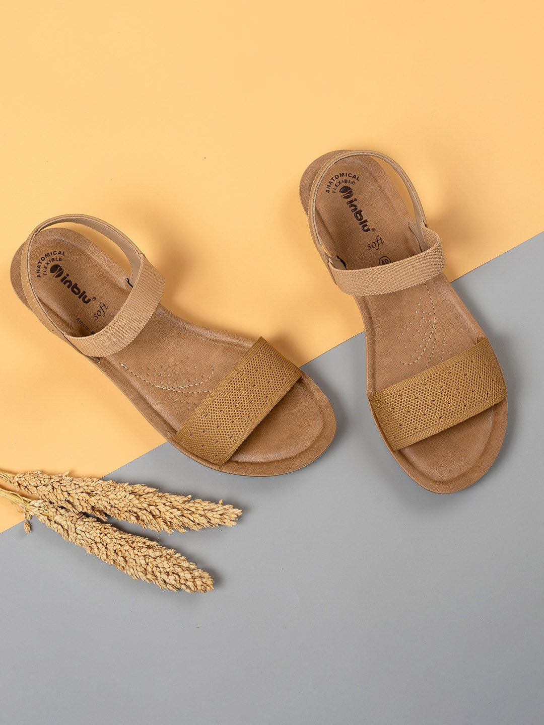 

Inblu Textured Lightweight & Anti Skid Open Toe Flats, Beige