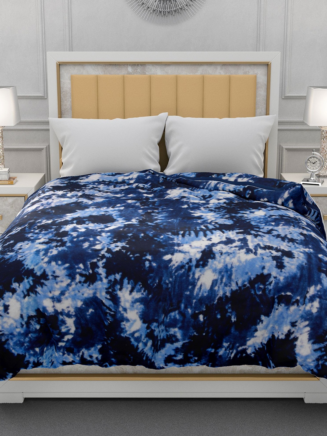 

Spangle Blue & White Abstract Printed Mink Heavy Winter 500 GSM King Double Bed Blanket