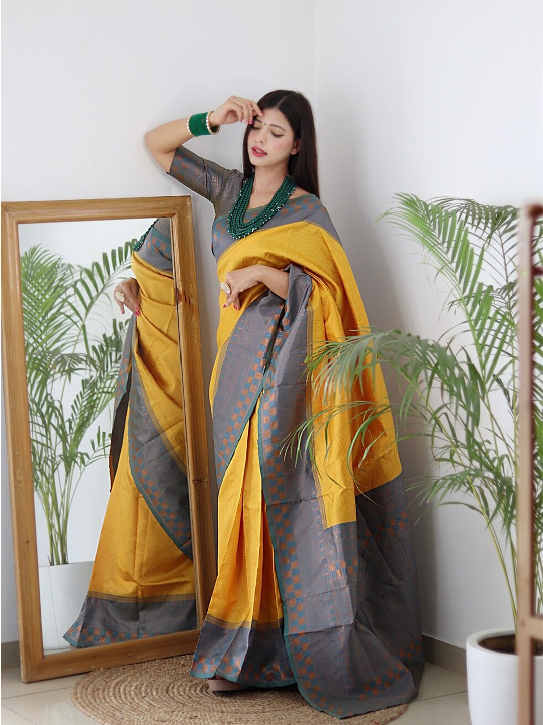

ALMAARI FASHION Geometric Woven Design Zari Pure Silk Kanjeevaram Saree, Yellow