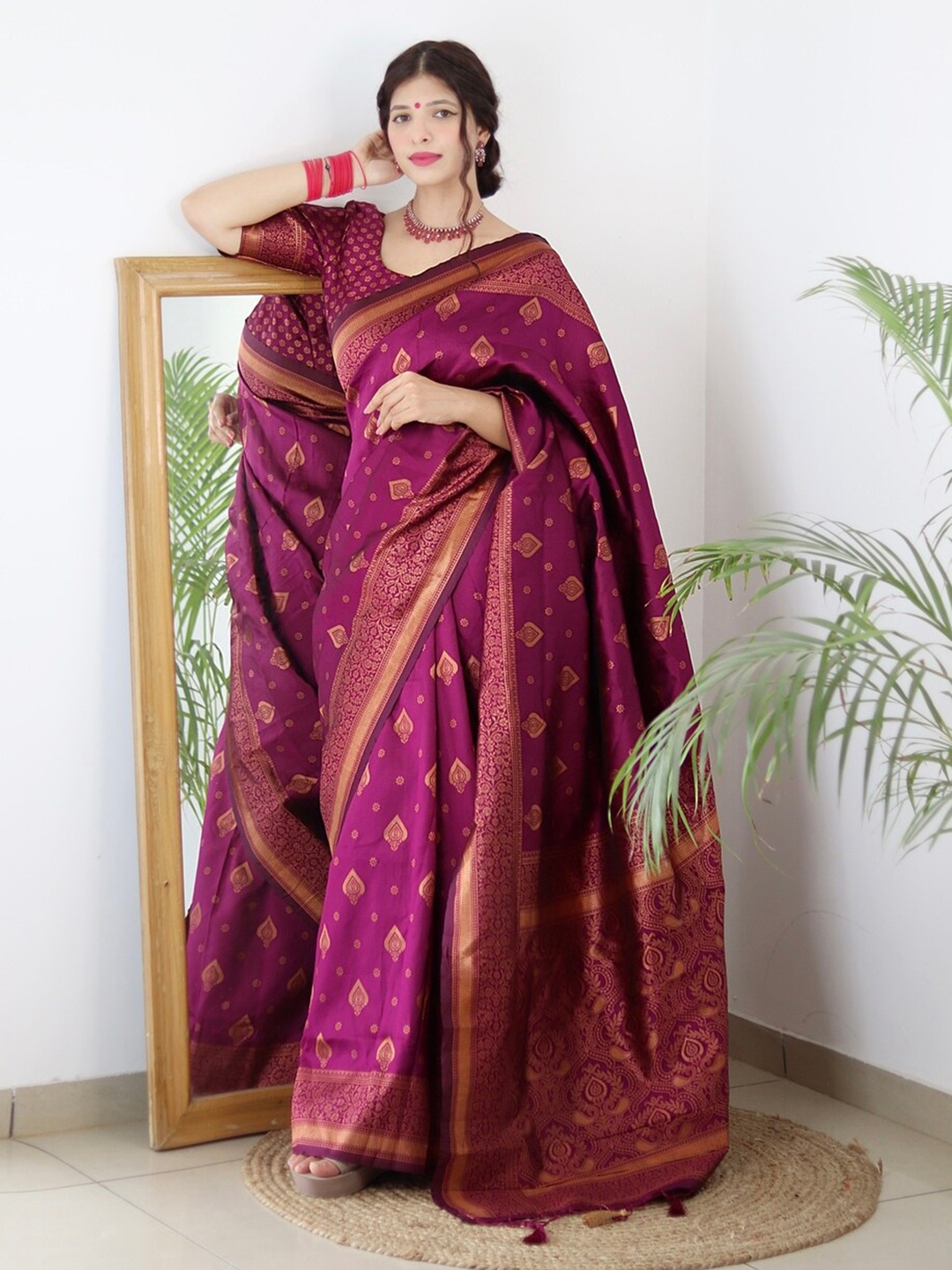 

ALMAARI FASHION Ethnic Motifs Woven Design Zari Pure Silk Kanjeevaram Saree, Purple