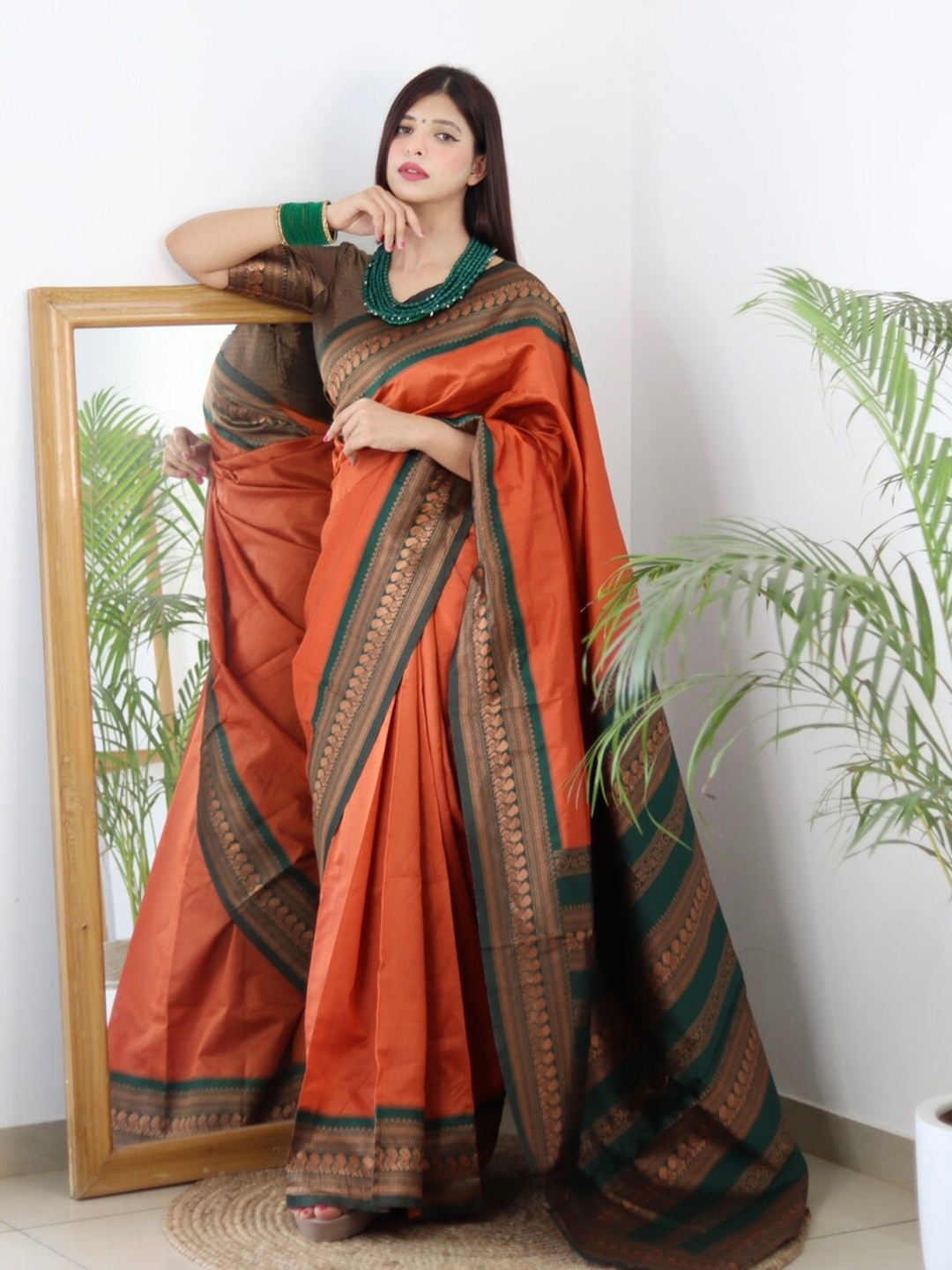 

ALMAARI FASHION Zari Pure Silk Kanjeevaram Saree, Orange