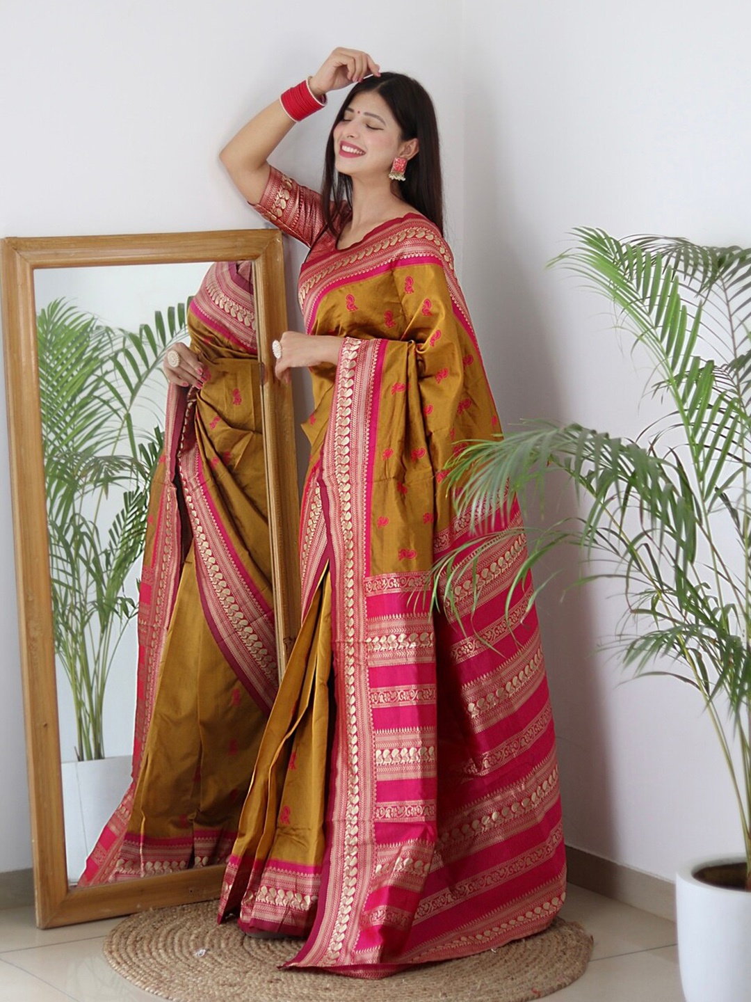 

ALMAARI FASHION Ethnic Motifs Woven Design Zari Pure Silk Kanjeevaram Saree, Yellow