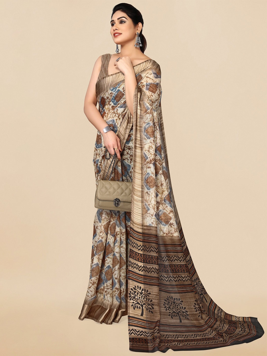 

KALINI Abstract Printed Saree, Cream