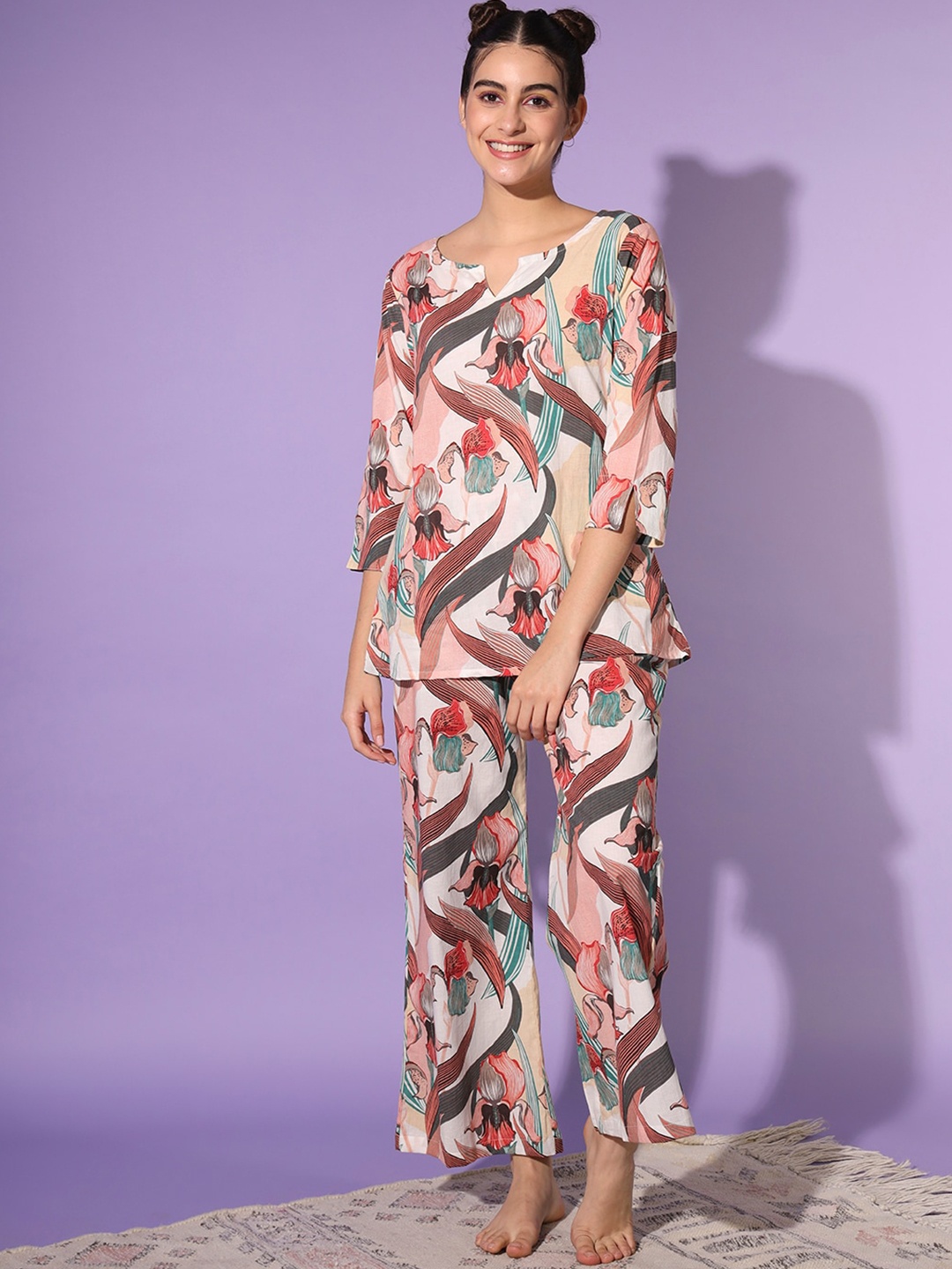 

ETC White & Beige Floral Printed Pure Cotton Night suit