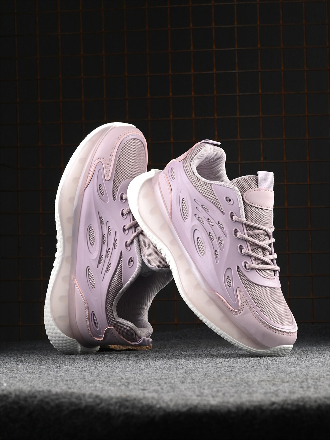 

The Roadster Lifestyle Co. Women Mauve Lace-Ups Running Shoes