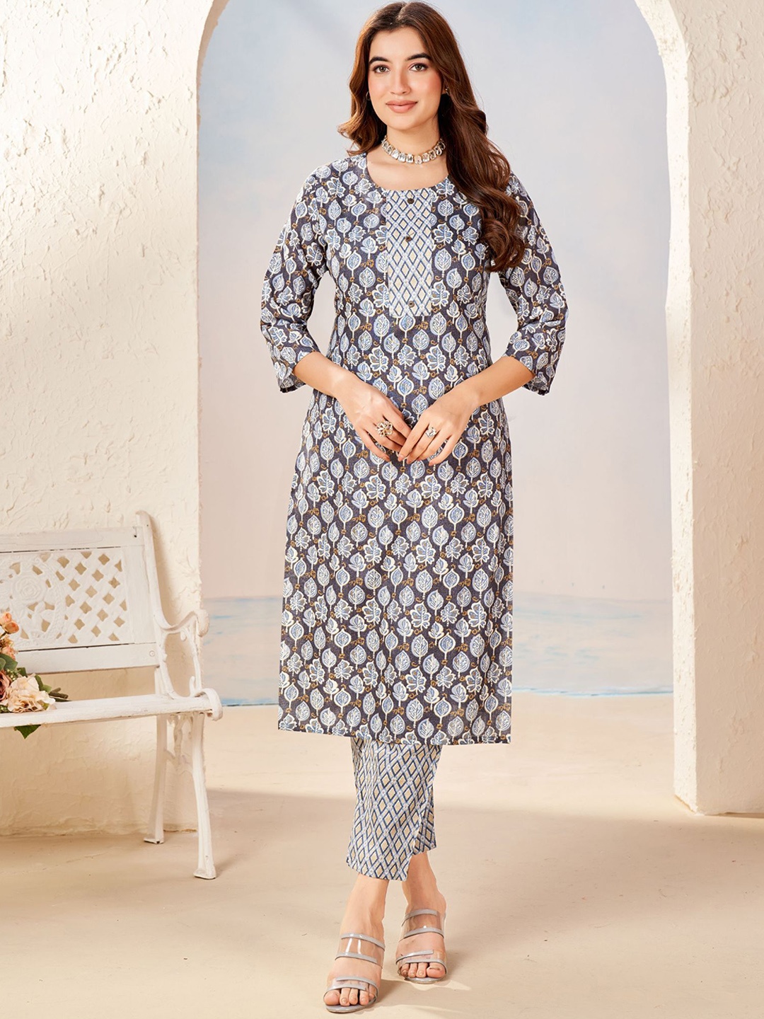 

KALINI Floral Printed Regular Kurta with Trousers, Grey