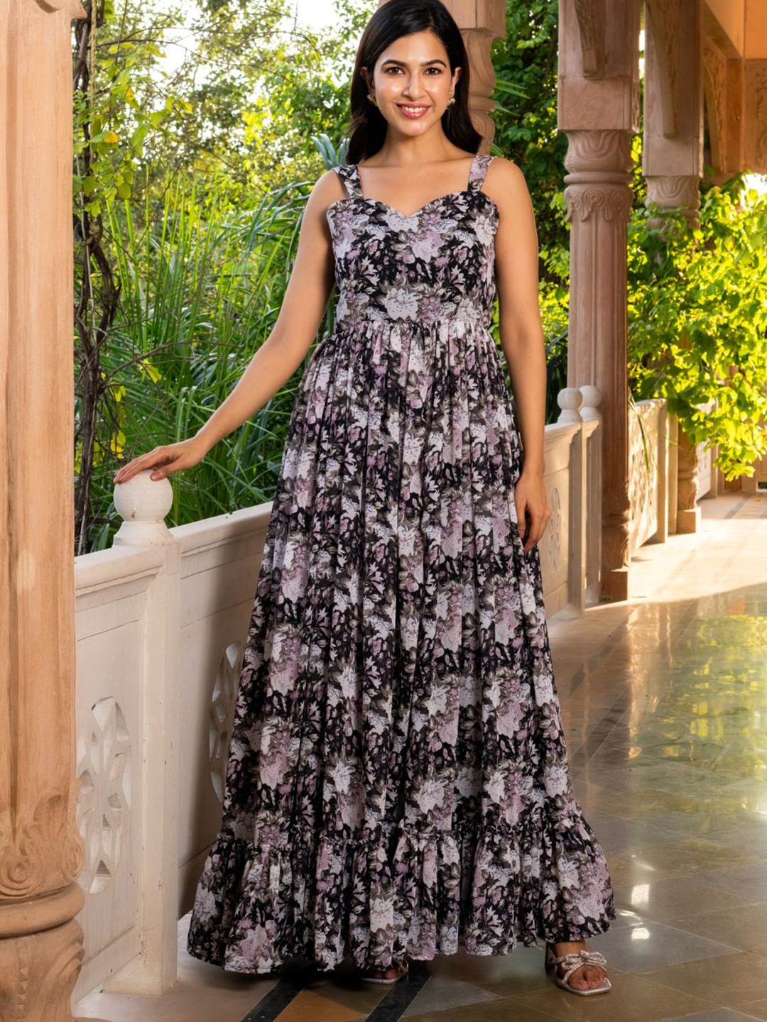 

HOUSE OF JAMOTI Floral Printed Fit and Flare Maxi Dress, Black