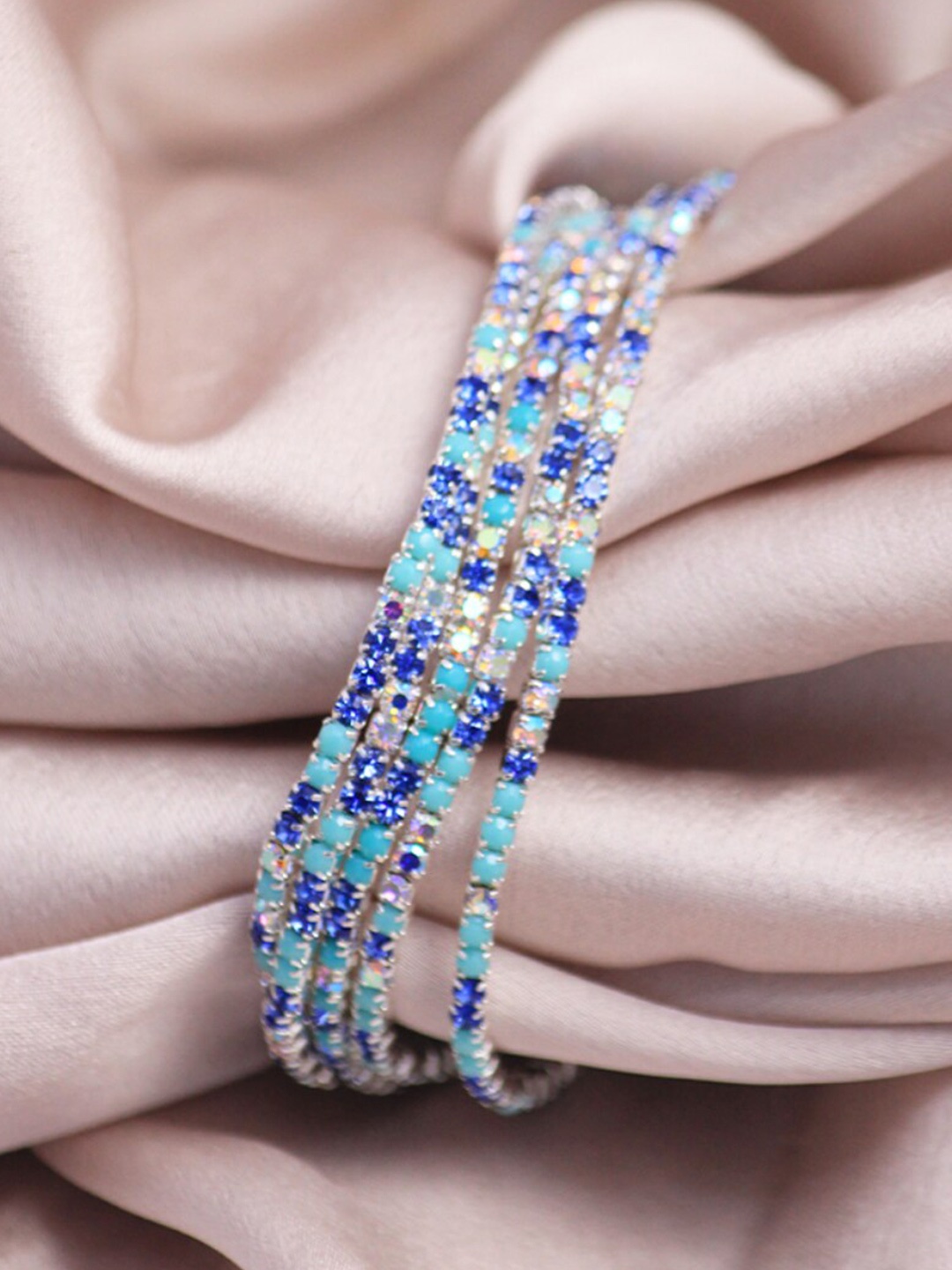 

SALTY Set of 5 Elasticated Bracelet, Gold