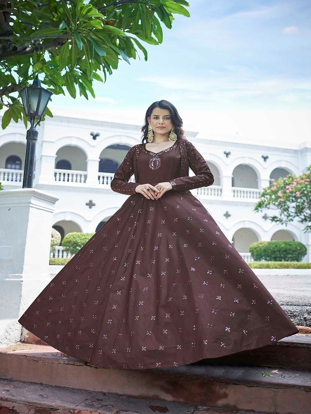 

Mitera Ethnic Motifs Printed Fit and Flare Ethnic Dress, Maroon