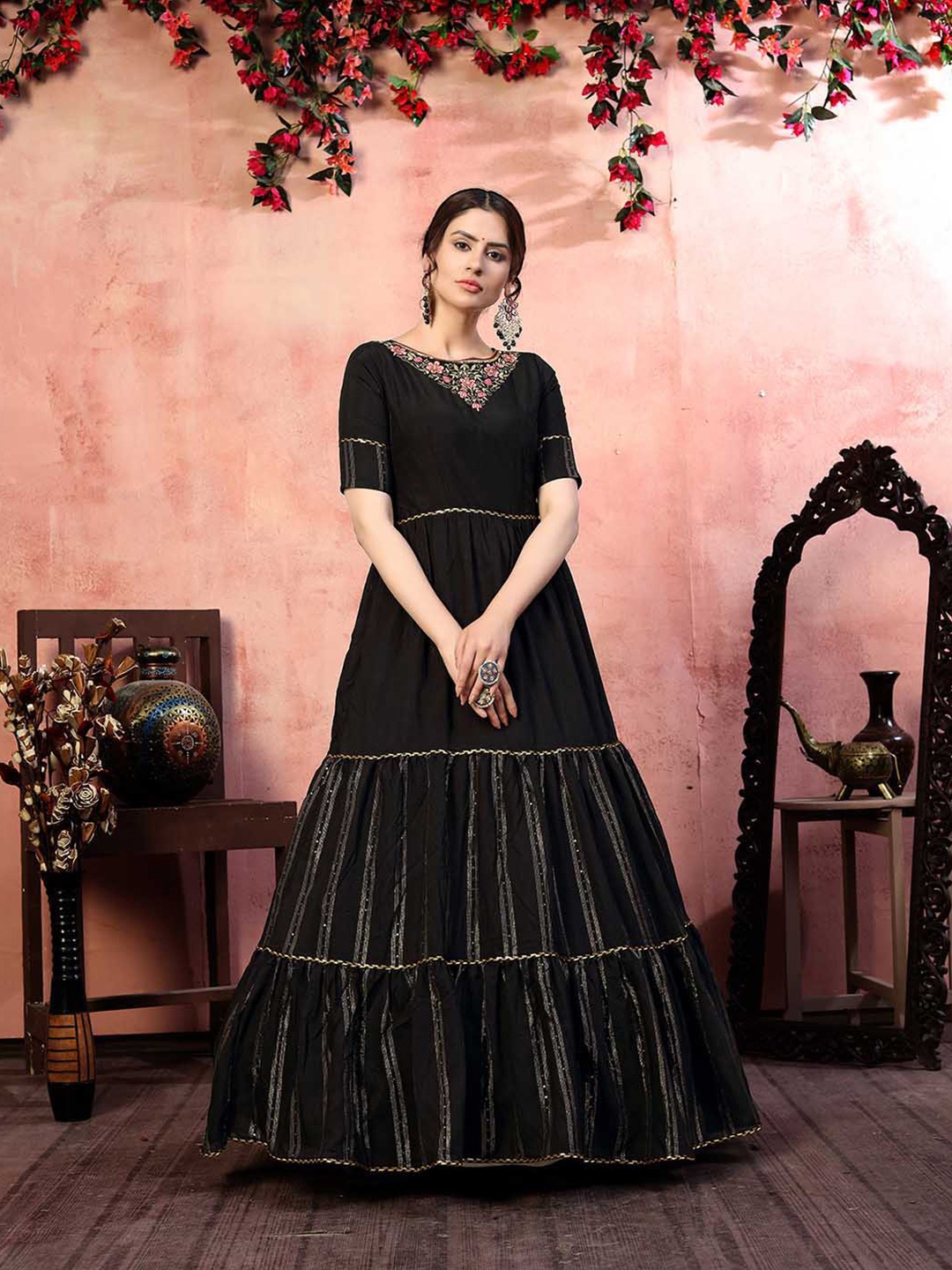 

Mitera Black & Pink Floral Embroidered Zari Semi-Stitched Dress Material