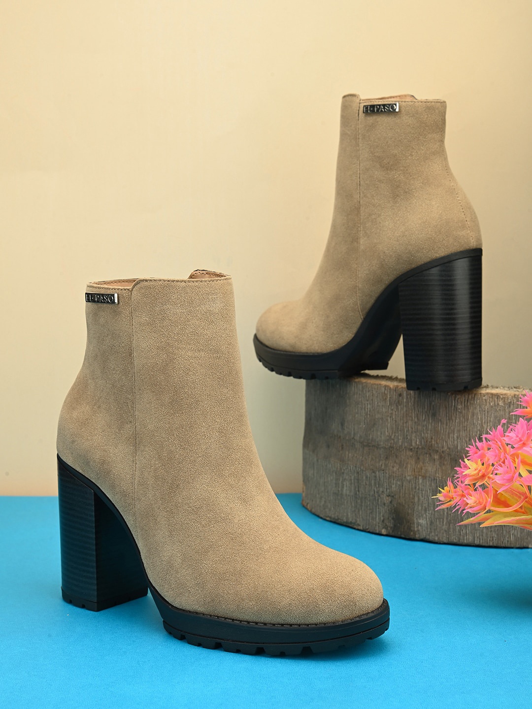 

El Paso Women Platform Heeled Mid-Top Chunky Boots, Beige
