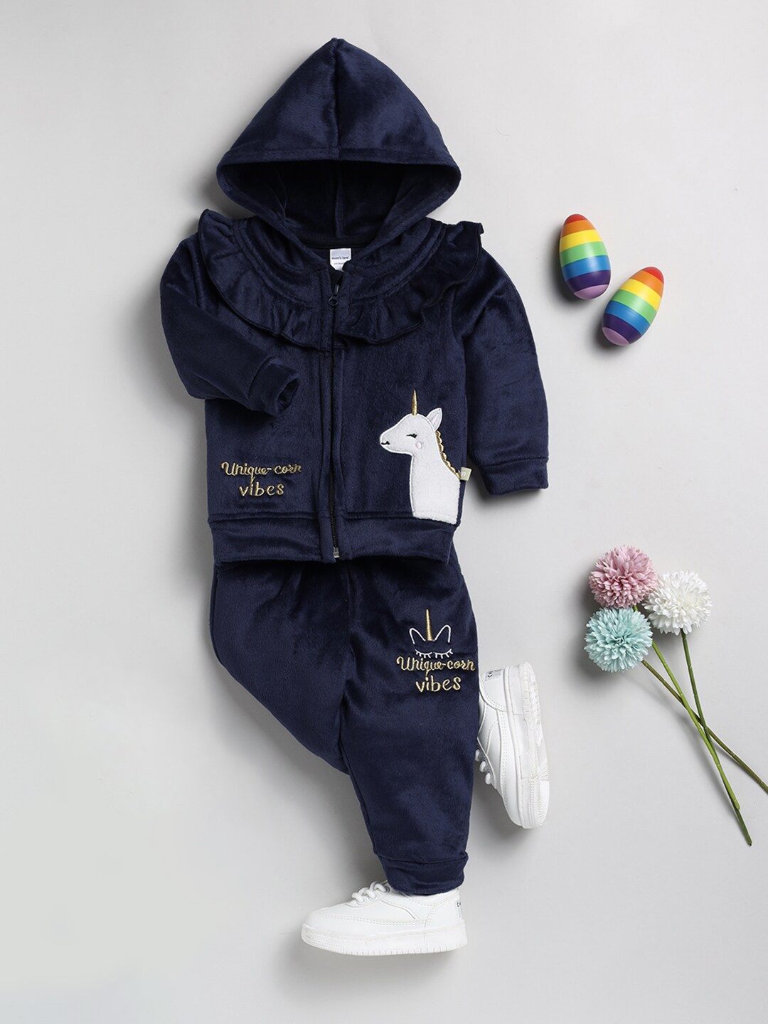 

Moms Love Girls Embroidered Hooded Sweatshirt with Trousers, Navy blue