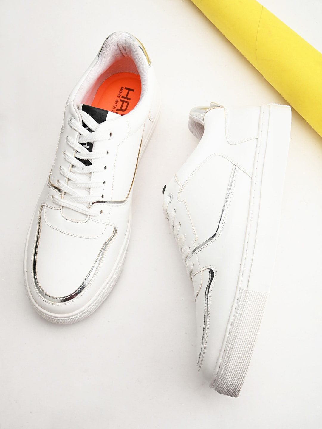 

HRX by Hrithik Roshan Men White Lightweight Comfort Insole Sneakers