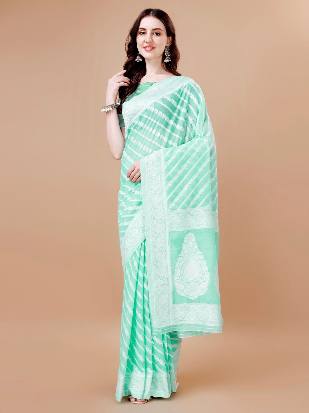 

MAGMINA Ethnic Motifs Woven Design Zari Art Silk Banarasi Saree, Teal