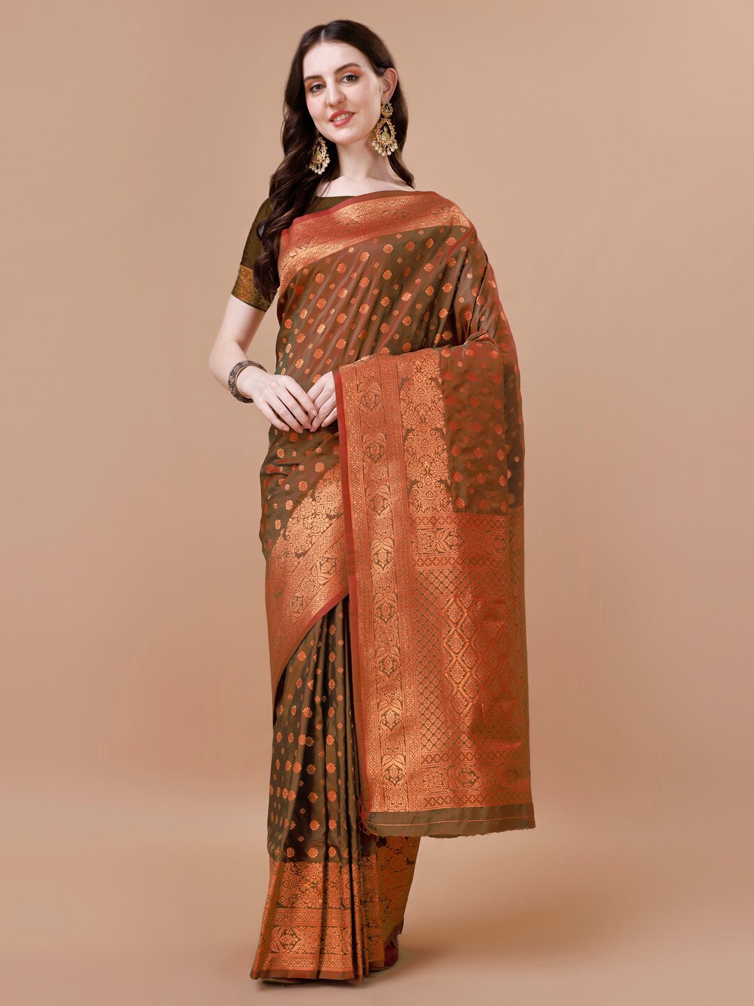 

MAGMINA Floral Woven Design Zari Silk Blend Kanjeevaram Saree, Olive