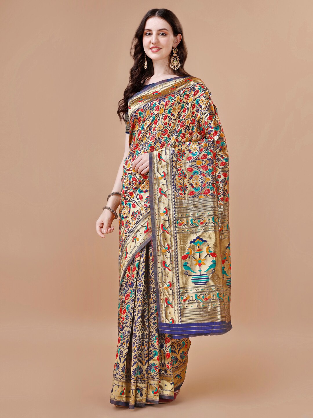 

MAGMINA Ethnic Motifs Woven Design Zari Silk Blend Banarasi Saree, Grey