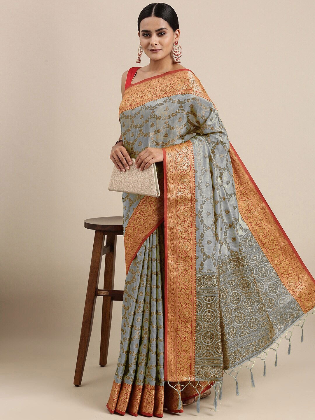 

MAGMINA Floral Woven Design Zari Banarasi Saree, Grey