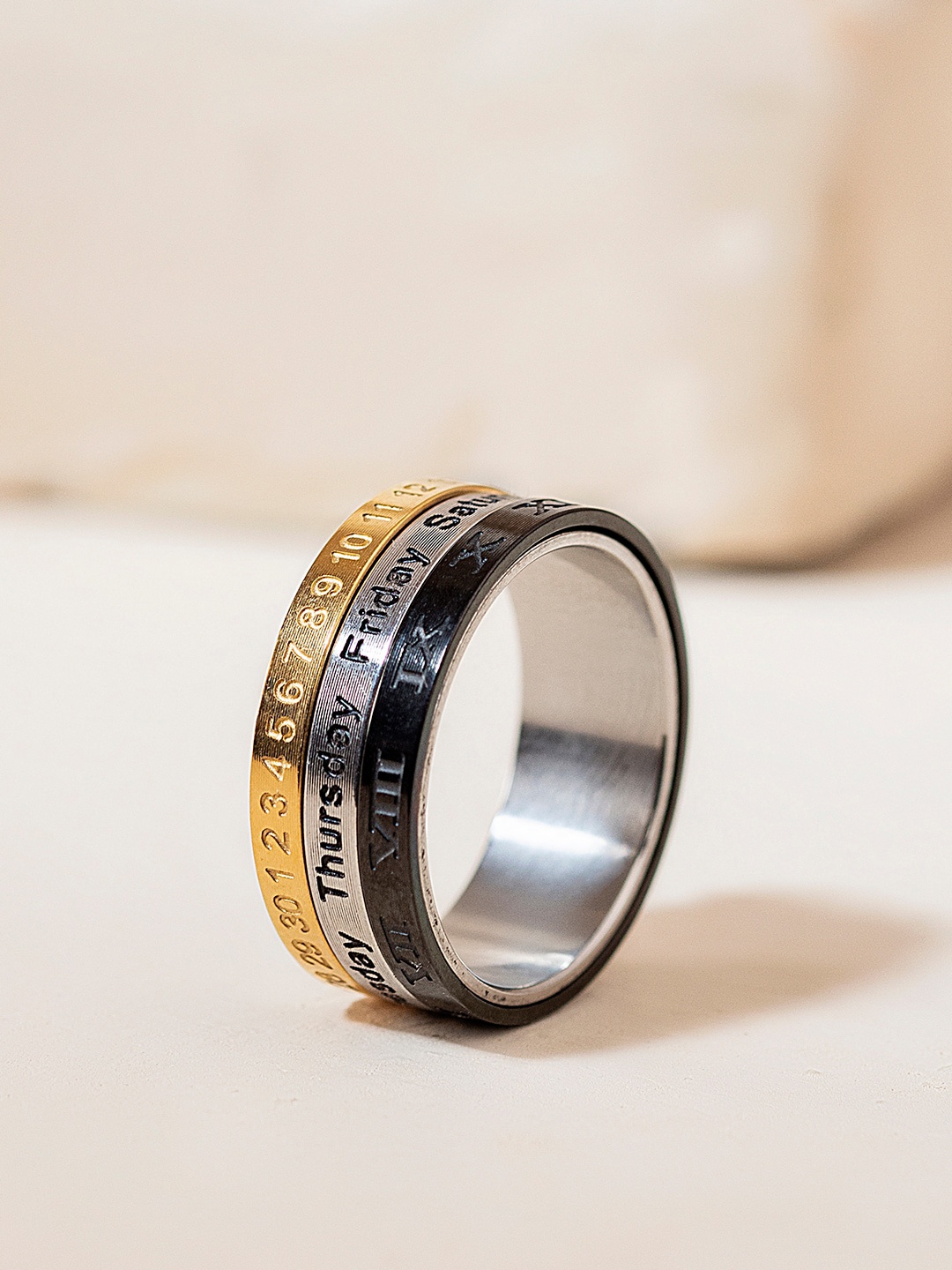

WROGN Men Rhodium-Plated Stainless Steel Band Finger Ring, Silver