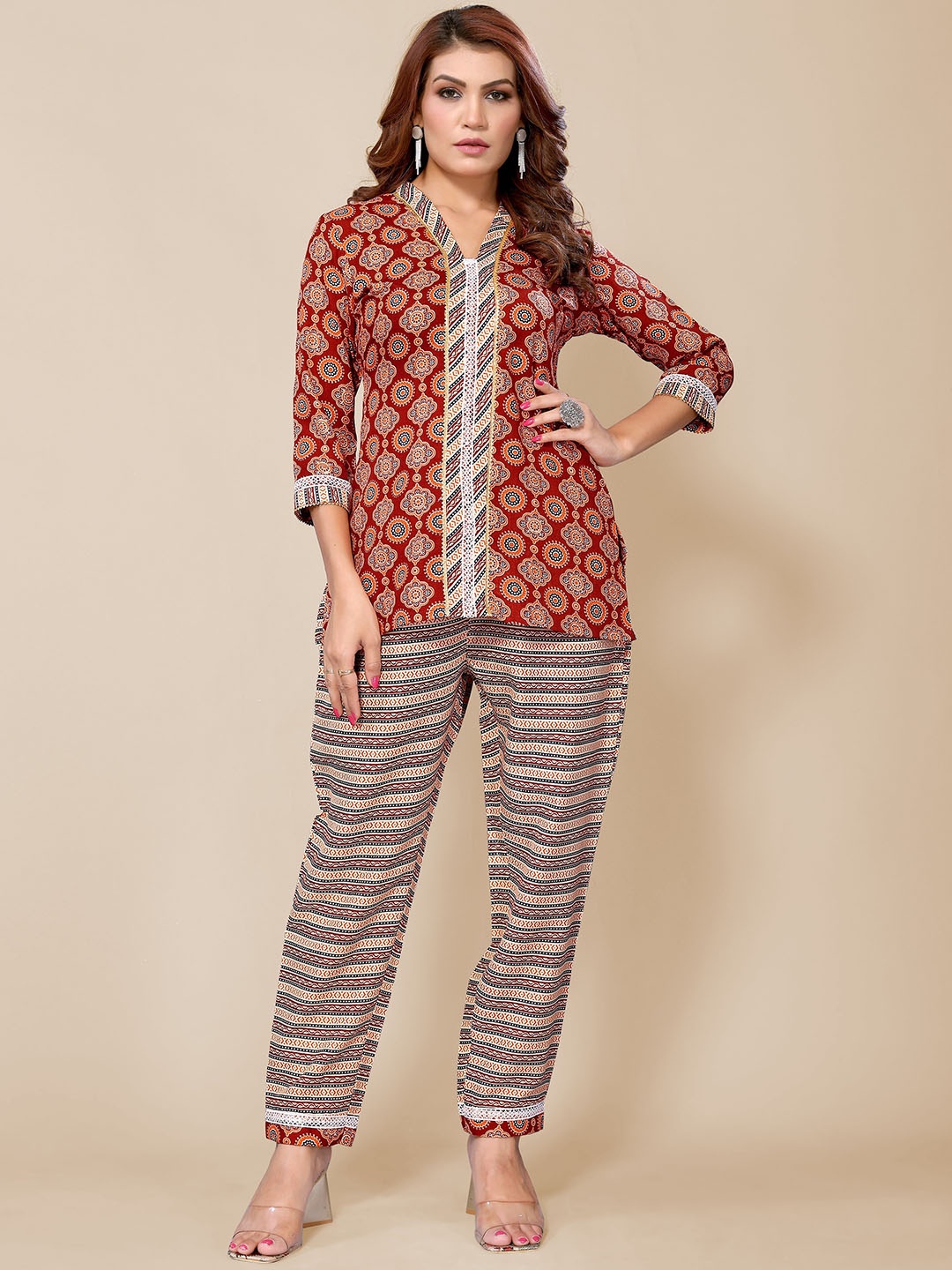 

TITANIUM SILK INDUSTRIES PVT. LTD. Ethnic Motifs Printed V-Neck Kurti & Trouser, Maroon