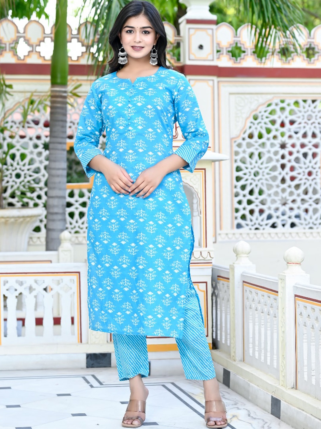 

KALINI Ethnic Motifs Printed Straight Kurta with Trousers, Blue