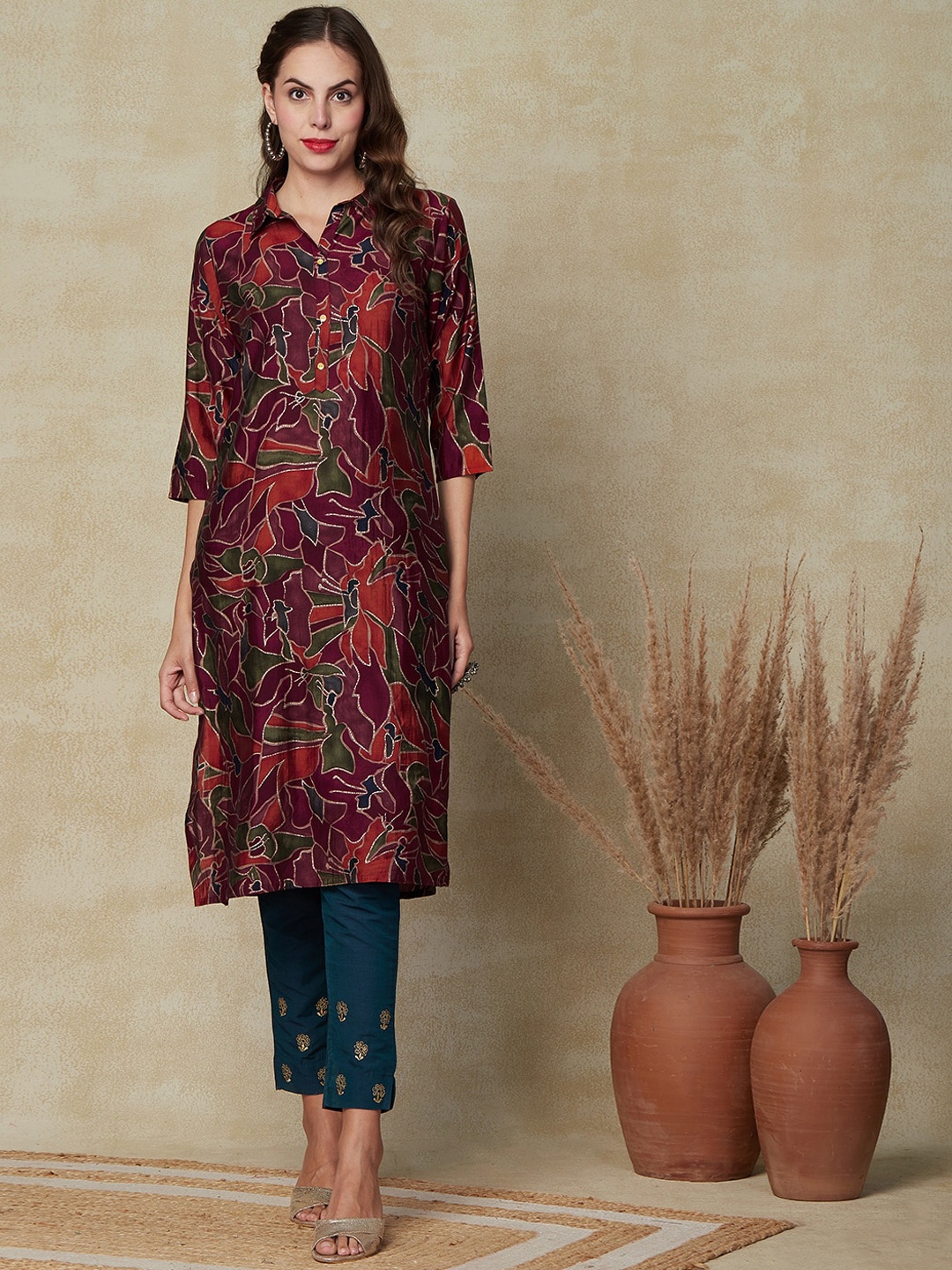 

FASHOR Floral Foil Printed Shirt Collar Kurta, Maroon