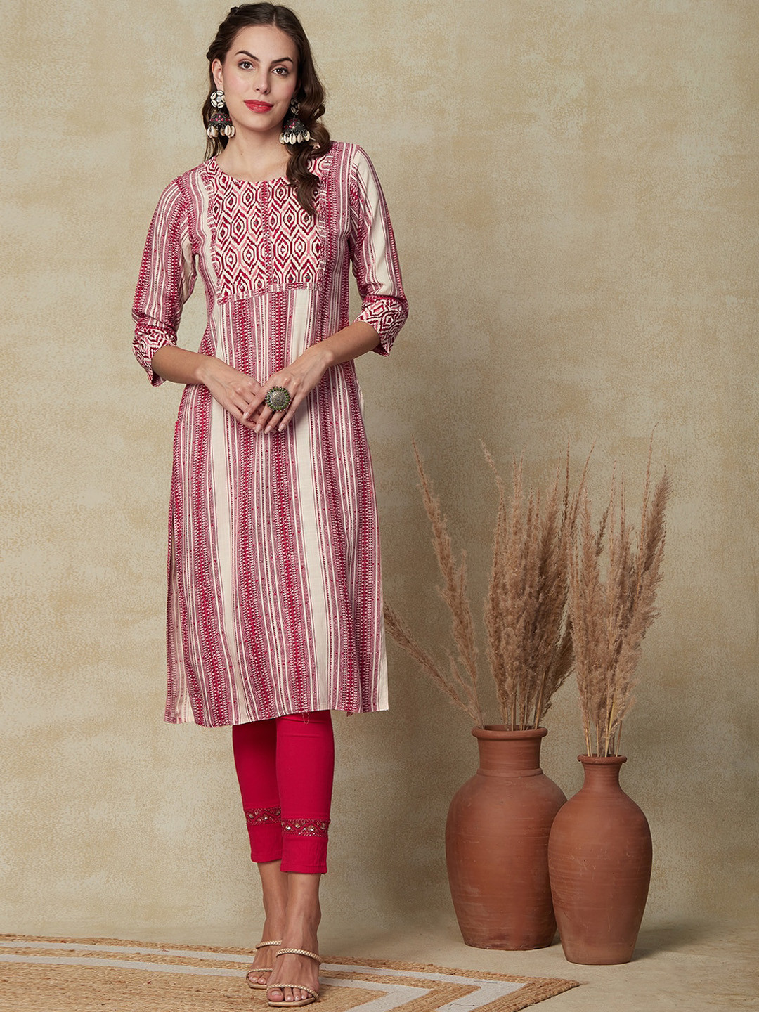 

FASHOR Striped Mirror Work Regular Kurta, Off white
