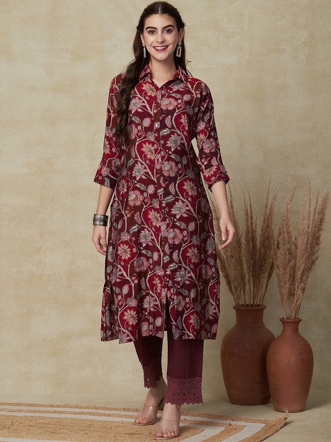 

FASHOR Floral Printed Shirt Collar Three-Quarter Straight Kurta, Maroon