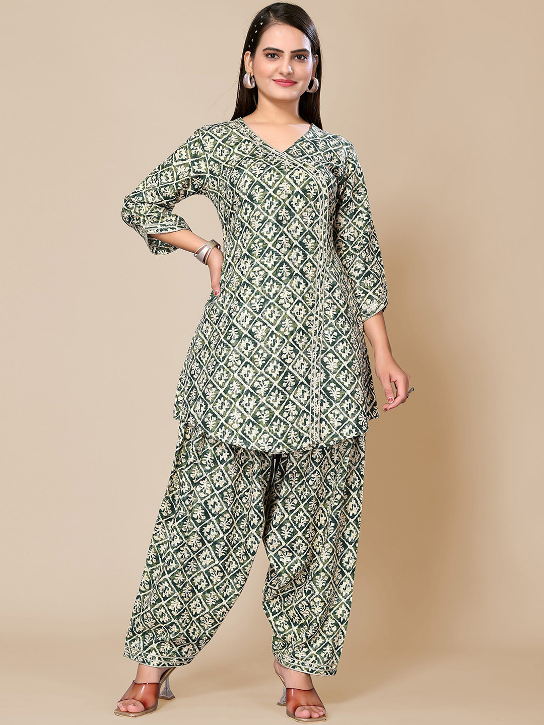 

TITANIUM SILK INDUSTRIES PVT. LTD. Ethnic Motifs Printed Angrakha Kurta With Salwar, Green