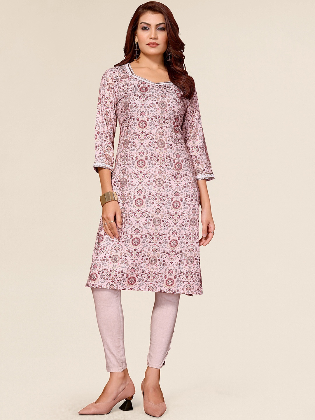 

TITANIUM SILK INDUSTRIES PVT. LTD. Floral Printed Regular Kurta, Peach