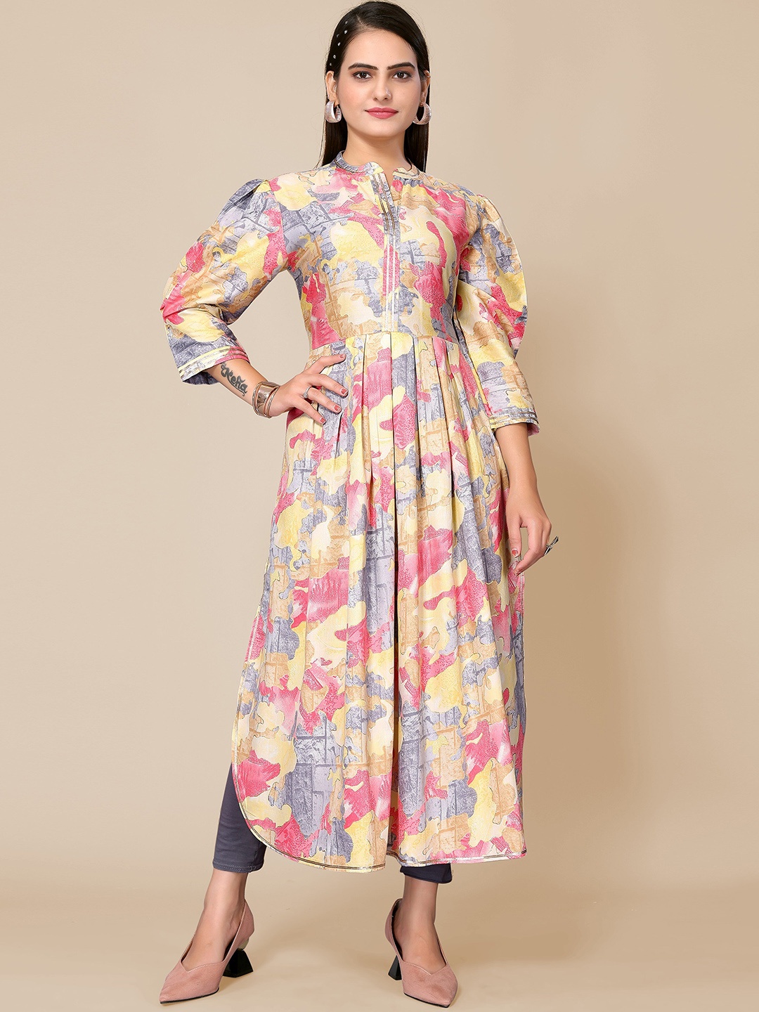 

TITANIUM SILK INDUSTRIES PVT. LTD. Abstract Printed Puff Sleeves A-line Pure Cotton Kurta, Yellow