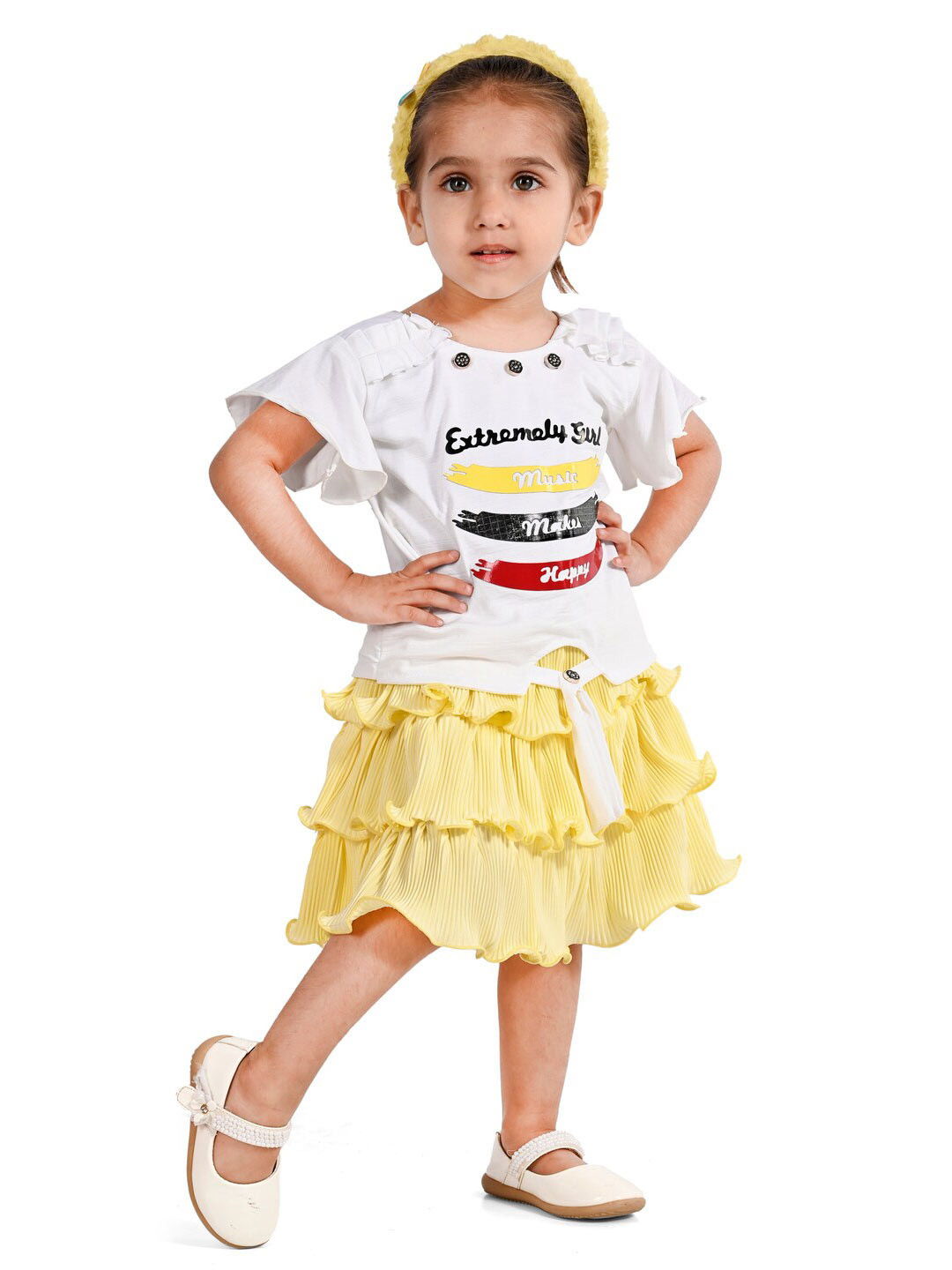 

BAESD Girls Typography Printed Flared Sleeves Top with Shorts, Yellow