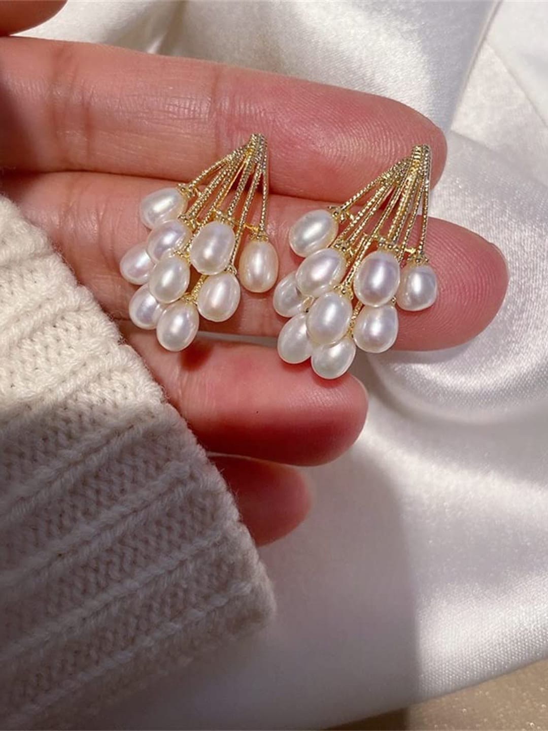 

VAGHBHATT Gold Plated Pearl Beaded Stud Earrings