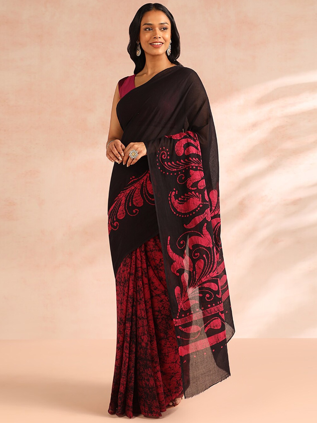 

Taneira Ethnic Motifs Printed Saree, Pink