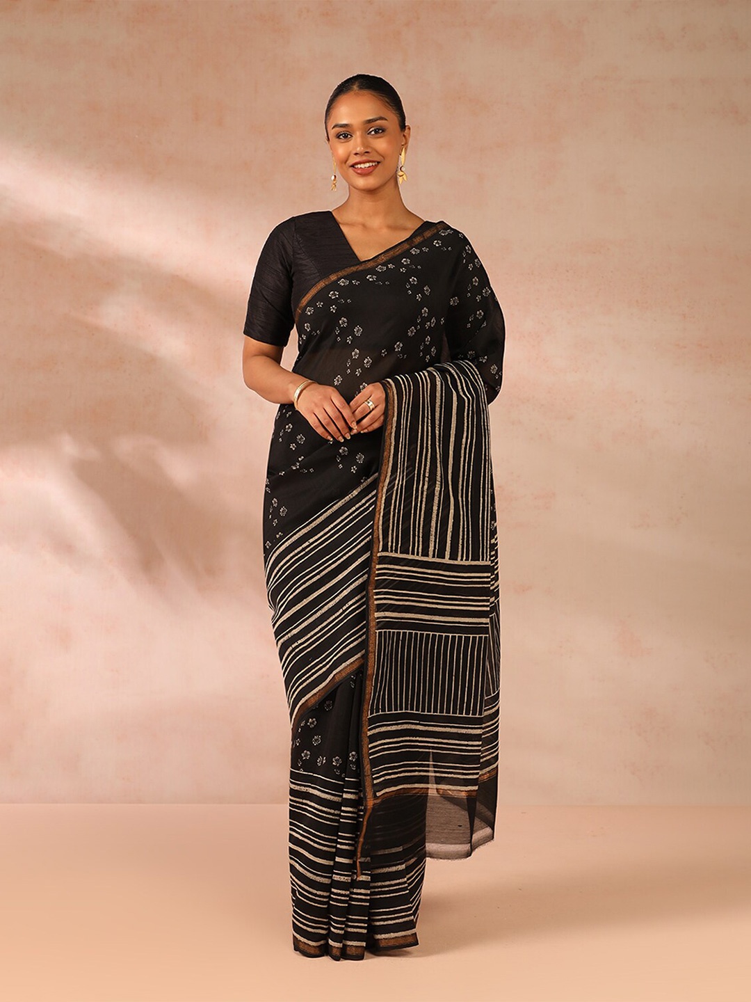 

Taneira Floral Printed Zari Silk Cotton Block Print Saree, Black