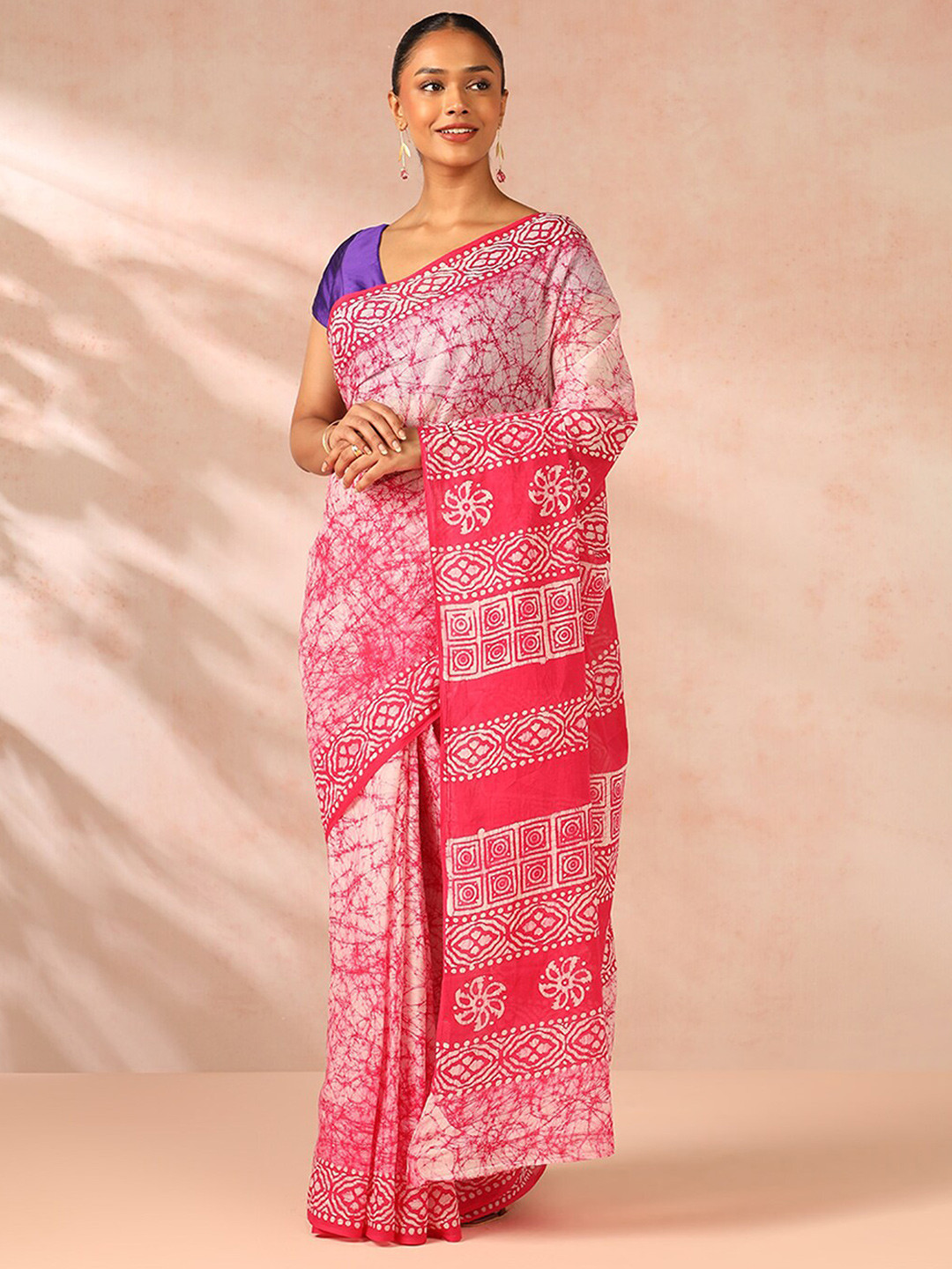 

Taneira Abstract Printed Pure Cotton Saree, White