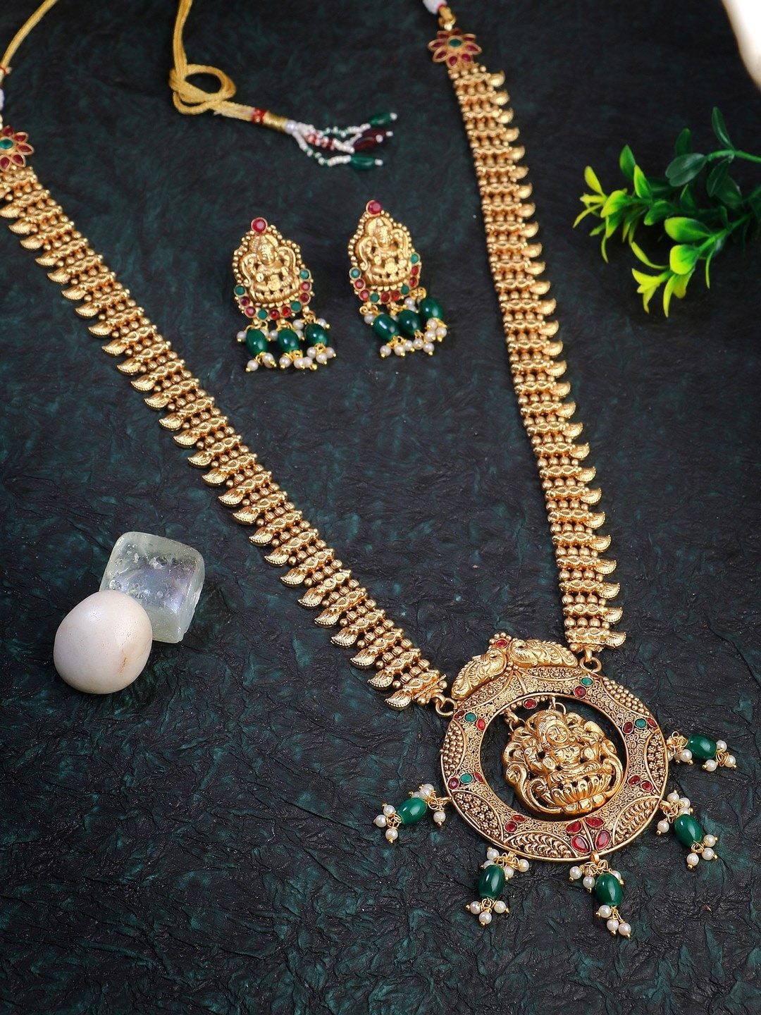 

Adwitiya Collection Gold-Plated Stones-Studded & Pearl-Beaded Jewellery Set