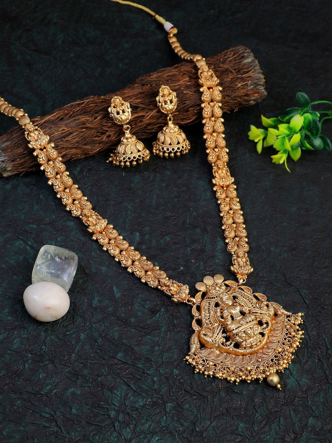 

Adwitiya Collection Gold-Plated Jewellery Set