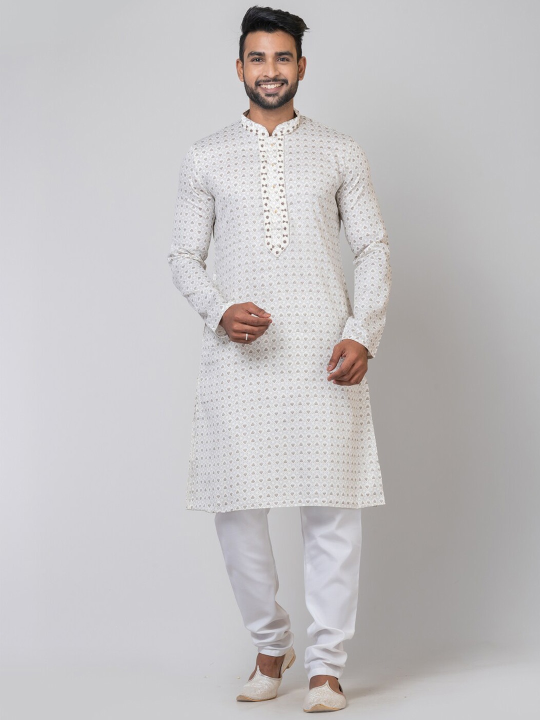 

HU - Handcrafted Uniquely Floral Yoke Design Mandarin Collar Thread Work Cotton Silk Kurta, Off white